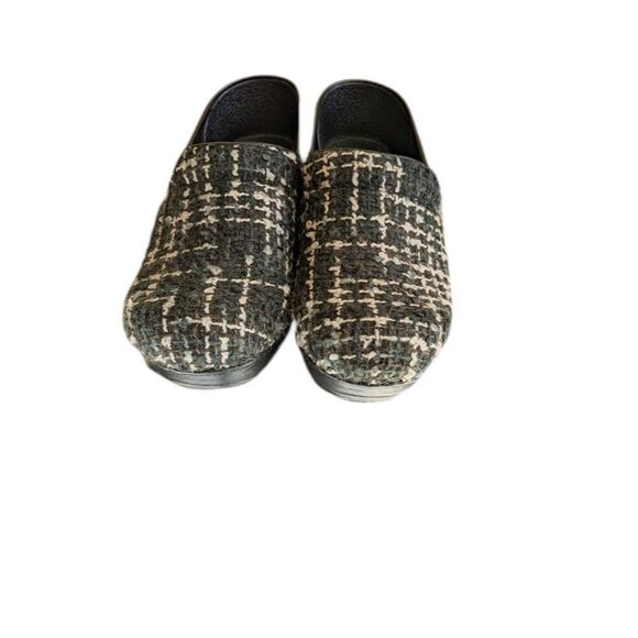 Dansko Black and White Vegan Tweed Clogs Size 39(8) - Picture 2 of 5